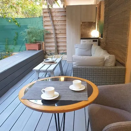 Ac Studio With Garden And Parking - Benakey